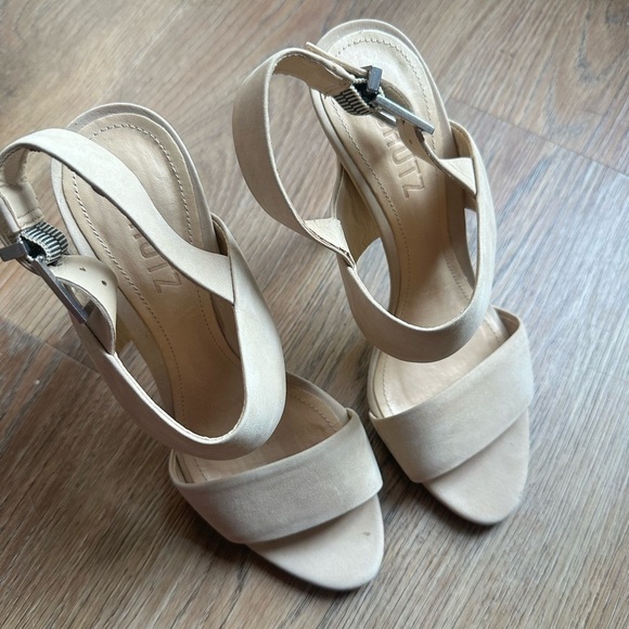 Schutz Farabeca heels. Buckle sling back open toe nude/cream heels. Size 6. - Picture 2 of 9